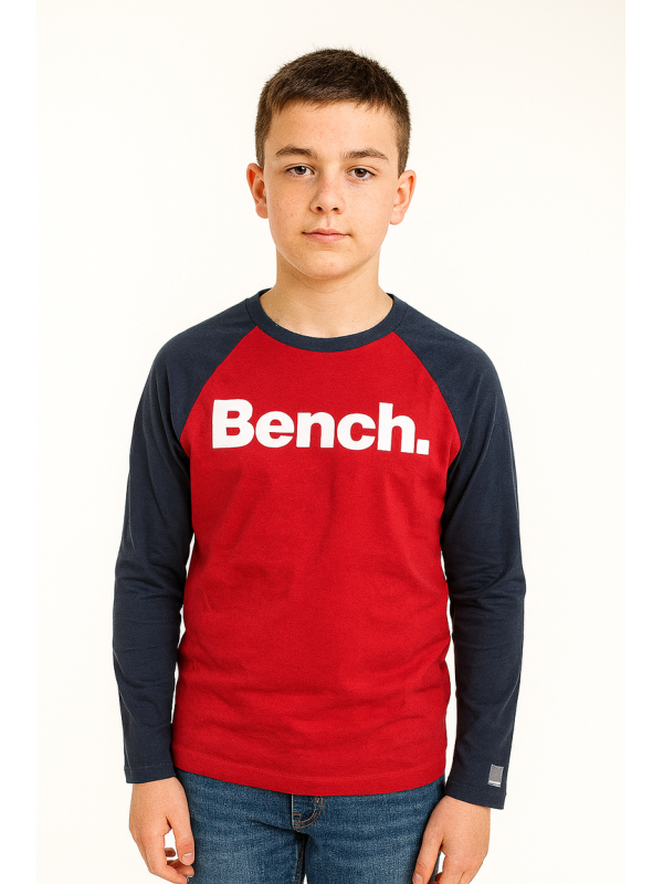 t-shirt with long sleeves