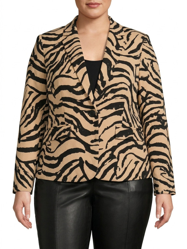 VMKOURTNEY Blazer
