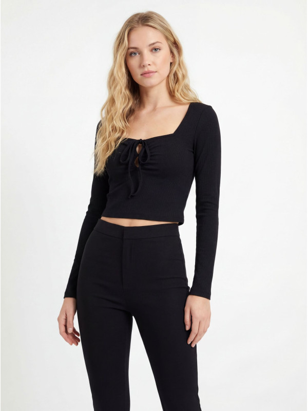Long-sleeved top